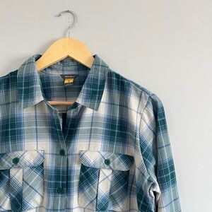 Eddie Bauer | Long Sleeve Button Down Shirt